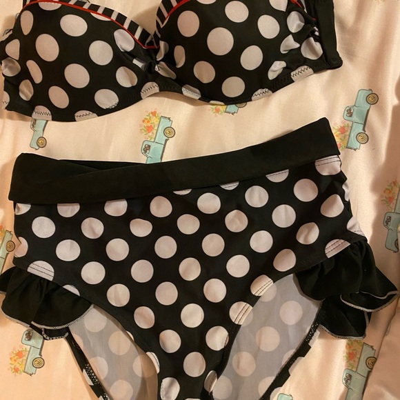 Retro look two piece swim suite - Picture 5 of 6